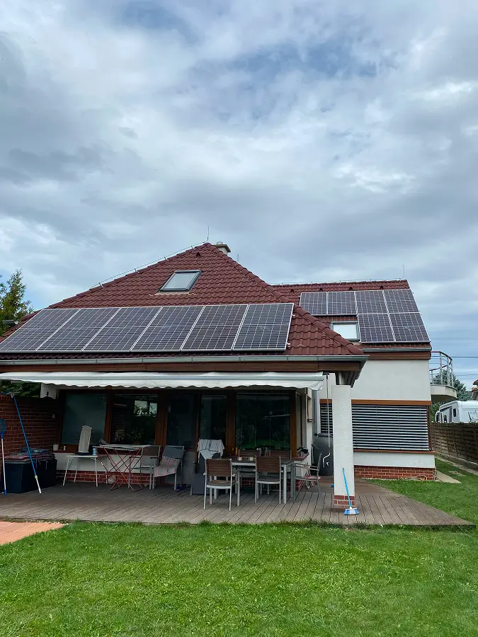 Fotovoltaické panely na dome v Bratislave, Bratislavský kraj, IC Grid