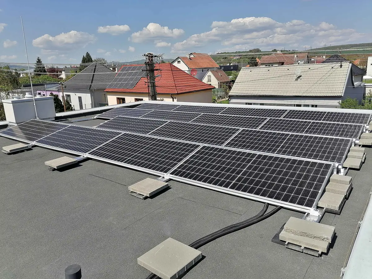 Fotovoltaika Trenčín, rodinný dom, fotovoltaické panely na streche