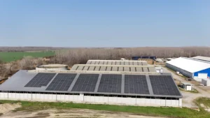 Fotovoltaické panely na streche firmy v Nitre, výkon 200 kWp