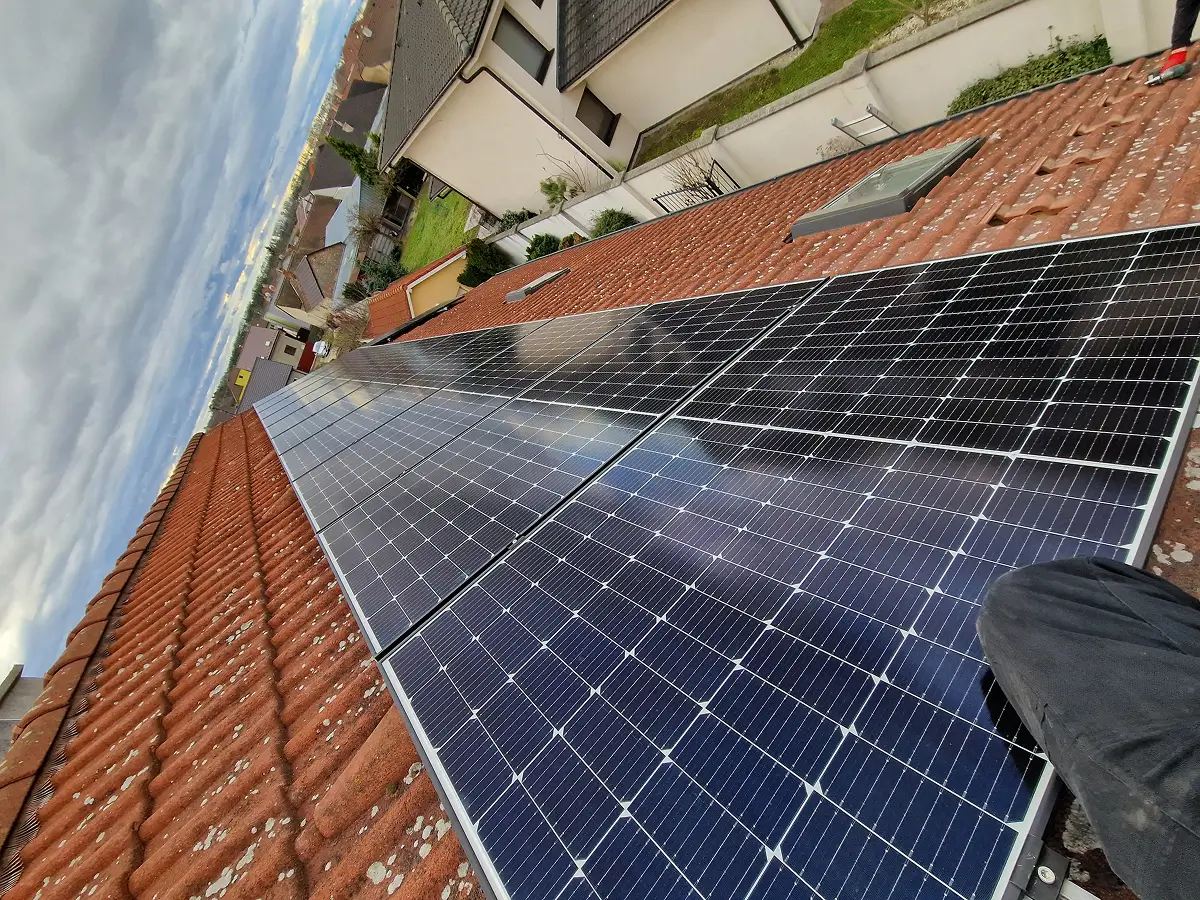 Fotovoltaické panely na firme, Trnavský kraj, inštalácia na kľúč od IC Grid