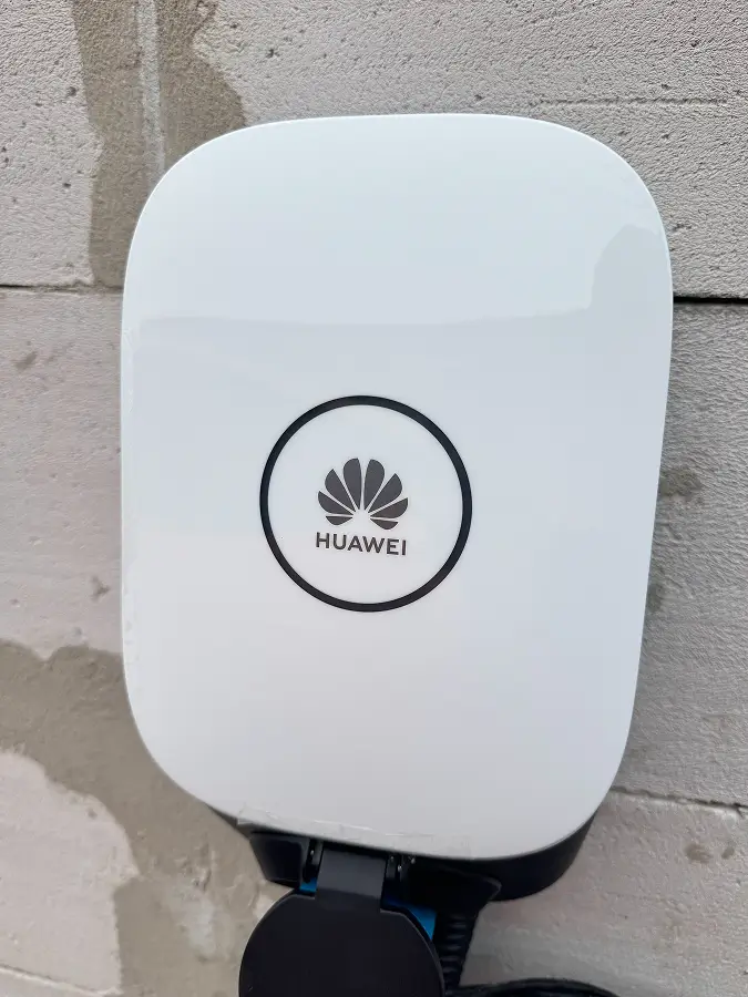 Nabíjacia stanica pre elektromobily v okrese Bratislava, realizácia IC Grid