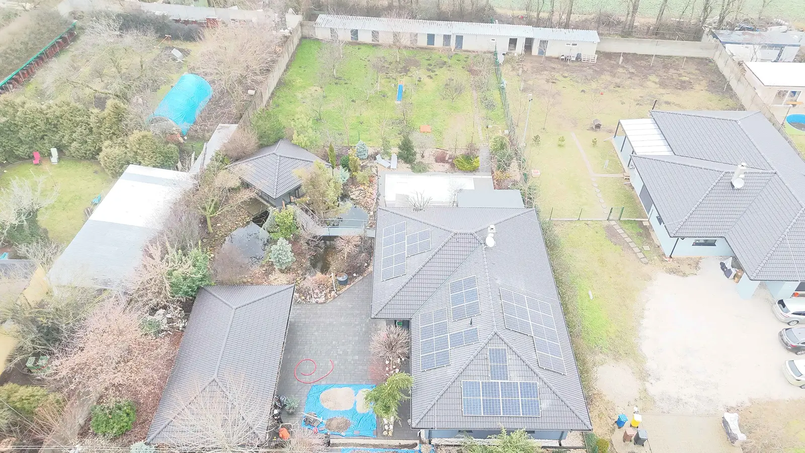 Fotovoltické panely na dome v Nitre, Nitriansky kraj, IC Grid recenzie