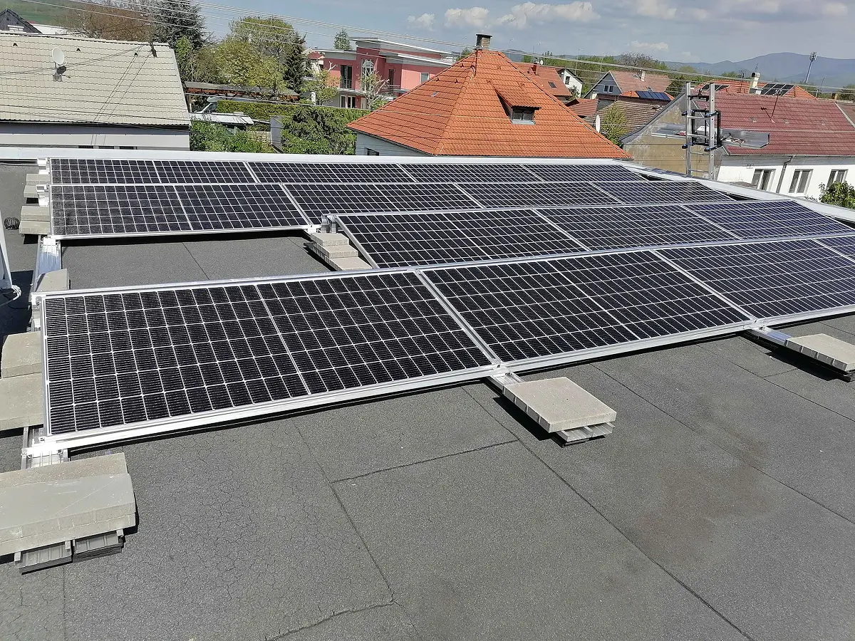 Inštalácia fotovoltaiky na kľúč na dome, výkon 7 kWp, Trenčín – IC Grid