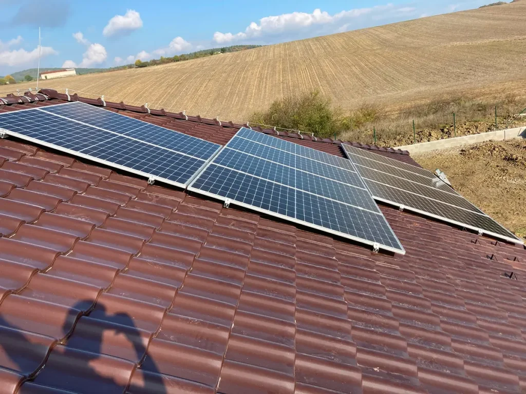 Fotovoltické panely na dome v Trenčíne, návrh a inštalácia od IC Grid