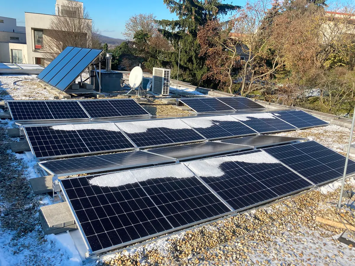 Solárne panely a menič Huawei, fotovoltaika Bratislava od IC Grid